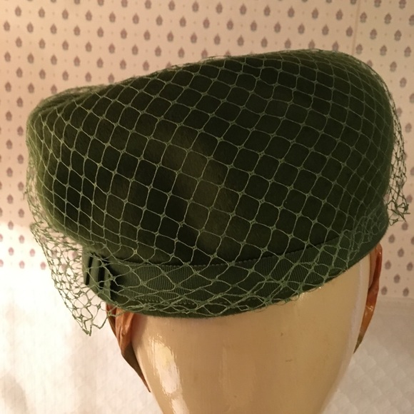 Accessories - Antique Glenover Henry Pollack Hat gorgeous